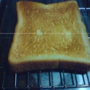 [塩]トースト!!　パンの味が引き立つ☆